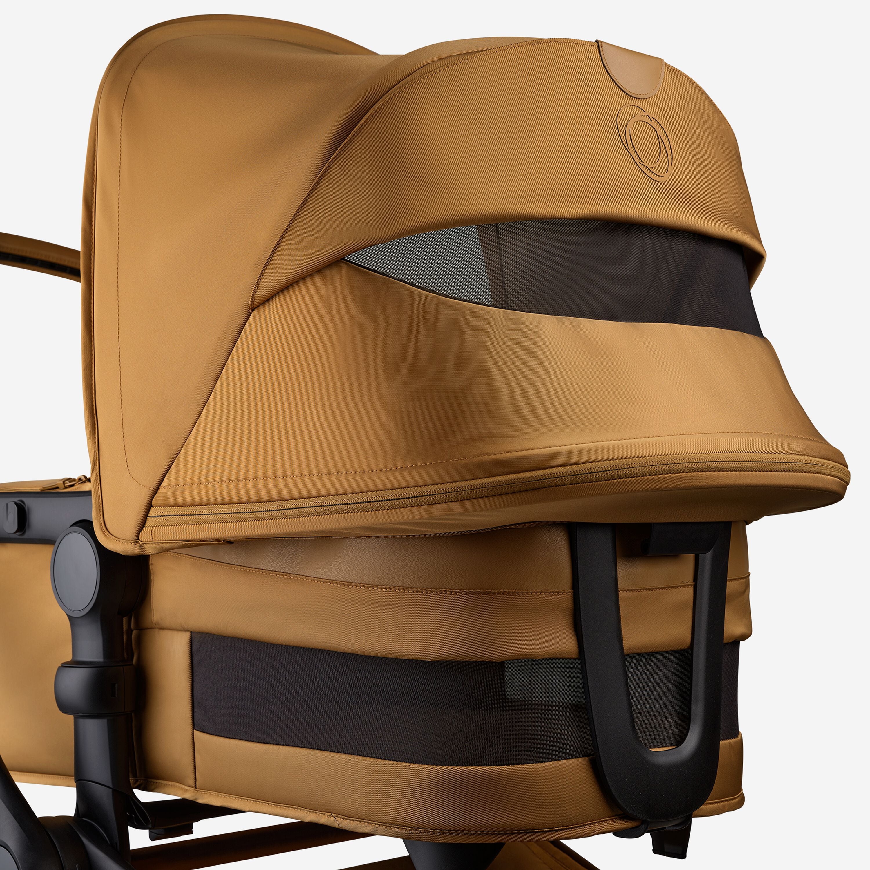 Bugaboo Fox 5 Travel System Cybex Cloud T Noir Amber Glow at Bygge Bo Baby