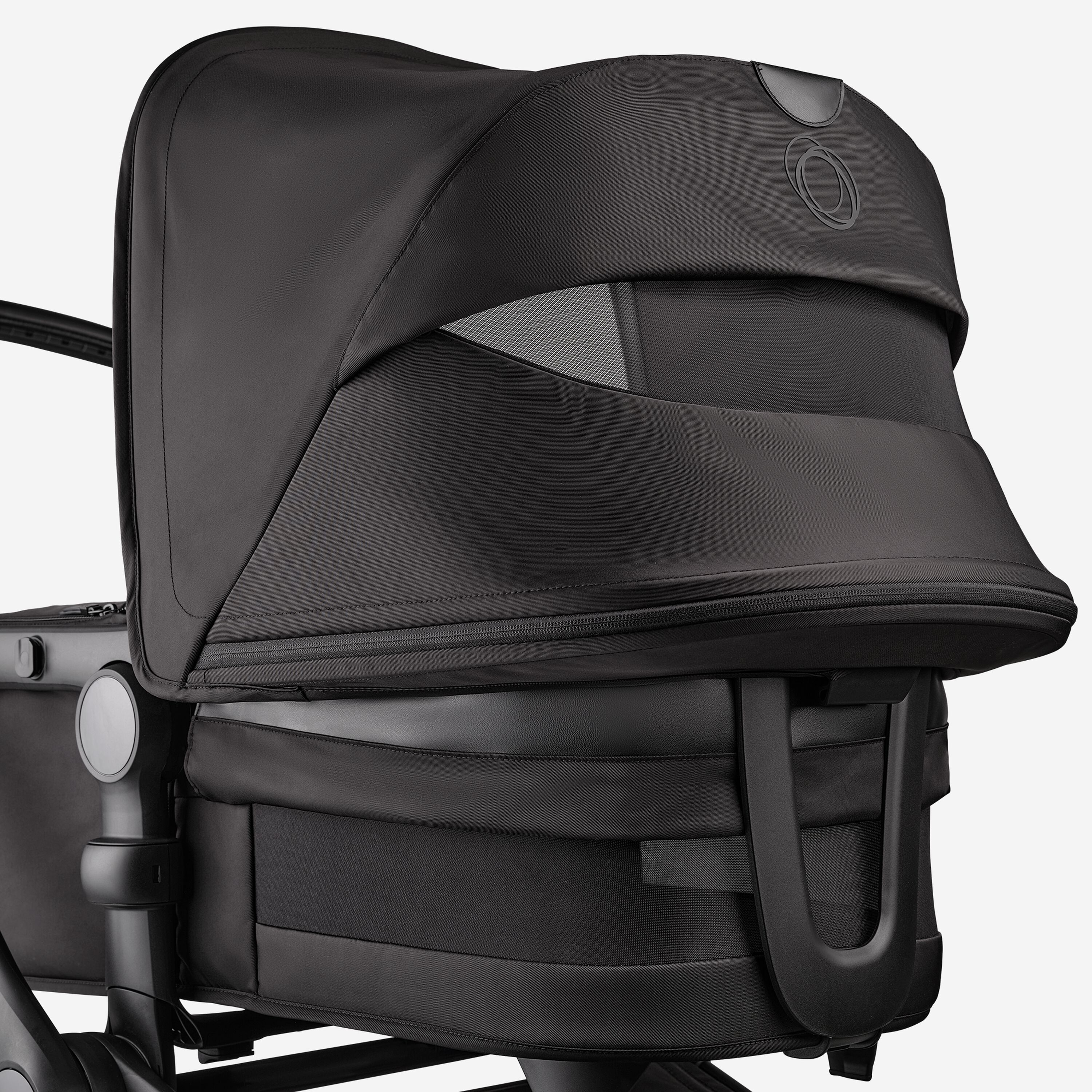 Bugaboo Fox 5 Travel System Cybex Cloud T Noir Moonlight Black at Bygge Bo Baby